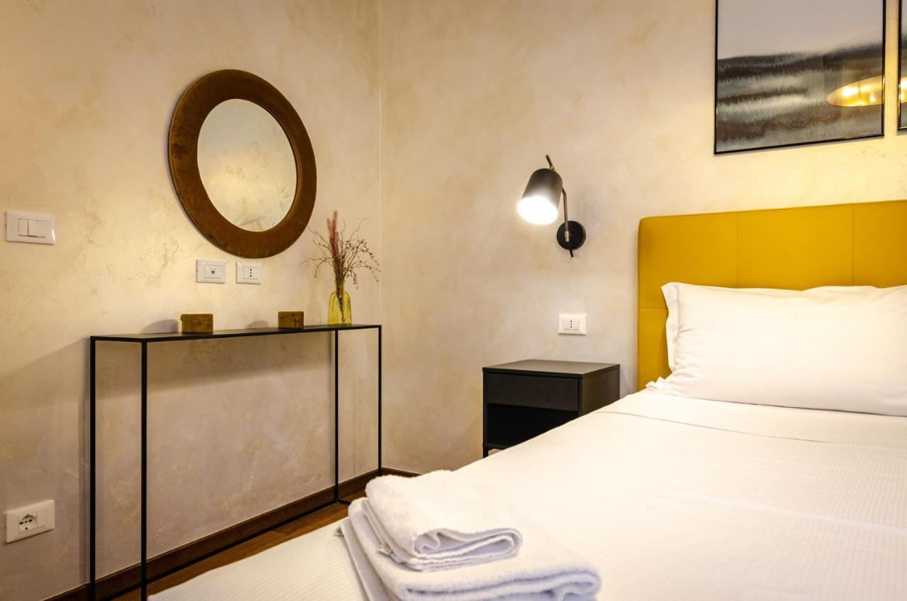 Goito Luxury Apartment, In The Historical Center โบโลญญา ภายนอก รูปภาพ